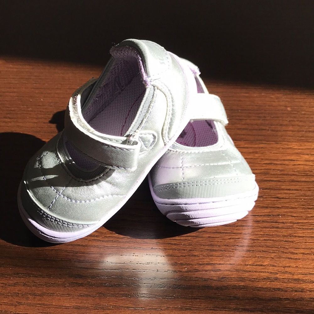 Surprize by Stride Rite Silver Ashby Early Walker